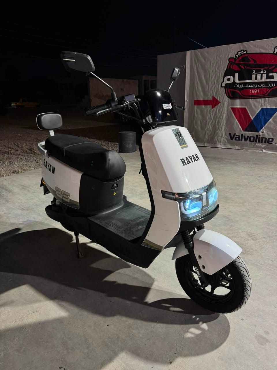 دراجة ريان c2 الشكل الجديد 2026 
فول مواصفات 6 بطاريات گرافين الاصلي 
استخدام شهر فقط ماشيه قليل 
مابيهة اي نقص بحاله الوكاله 
السعر : 725 الف 
📍مكاني بغداد ابو غريب الزيتون مجمع البدور السكني 
هاتف : *********** واتساب ***********
