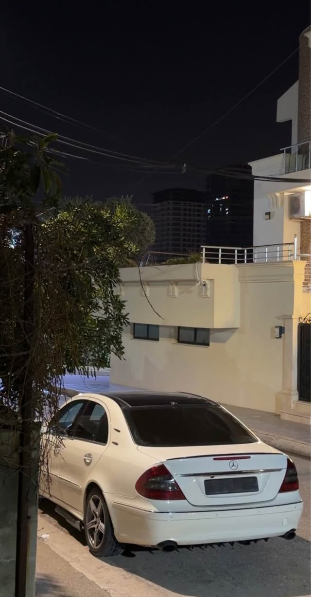 مارسدس 2009
55$ مجال 
8$ خرامه 

*********** دهوك, العراق
