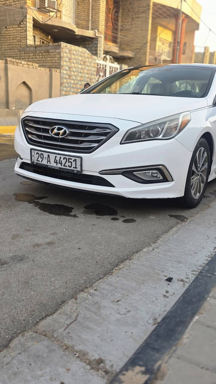 سلام عليكم سوناتا ١٦ للبيع رقم واسط بسمي وارد امريكي حادثه الباب وره سايق مبدل وباب سايق بي صبغ يعني قطعتين والباقي ليبل واحد بجم كبس ارباكات كله سليمه سياره كير ومحرك كفاله بلاديات تبريد ثلج تخم تاير مواصفات سياره ثلاثه انضمه قياده كشن كهربائي تدفئه وتبريد شاشه جبيره كاميره بلاديه اشاير مري شاشه اعطال سياره ماشيه ١٠٣  (ملاحضه سياره بيه مكانات تكشير واغلب سوناته بيه تكشير)السعر 115 وبيه مجال للطيبين ***********
