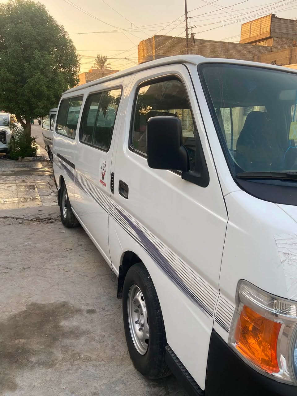 نيسان مديل 10رقم شمالي سنويه31باب سلايت كهرباءي سياره جاهزه كبل لشارع سعر150 وبيه مجال ***********
