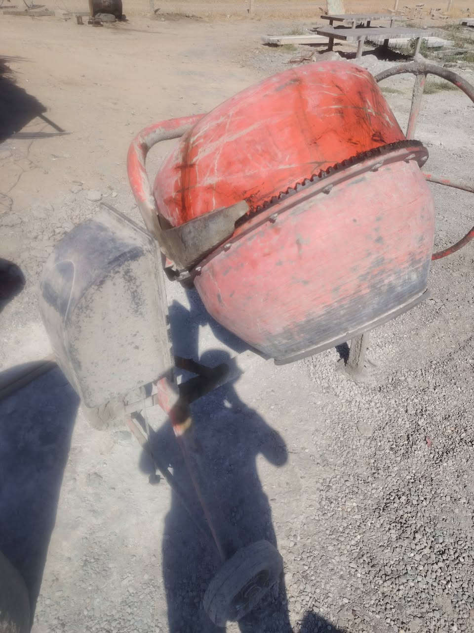 خباطه كهربائيه للبيع
خباطه كهربائيه حجم كبيرتطلع  عربانتين ترس شغاله بس الجدر مكسور 

+

هزاز سيراميك شغاله فول

السعر اتصال ***********
