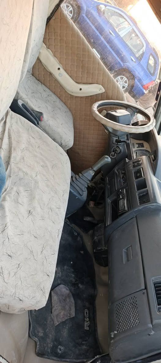 السلام عليكم سيارة ميتسوبيشي L300موديل 2002 رقم سليمانيةبسمي محرك  نضيف كير نضيف كشر  نضيف محرك بلادي كابريتر  سنوية 2028 مكان ديالى السعر  50 وبيها مجال ‏‪***********‬‏
