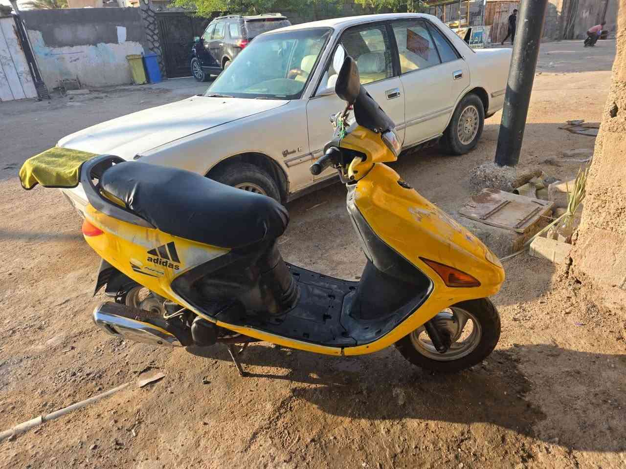 دراجه فراشه البيع دراجه نضيفه فول نضافه سلف هندر دراجه مختمه كفرات وسوادات كفوله كلش دراجه ما مفتوحه اتجي واشوف بيعنك دراجه نضيفه والسعر 400وبيها مجال حك جيتك رقم ***********متواجد فقط وتساب عنواني بصف محكمه الكزيزه
