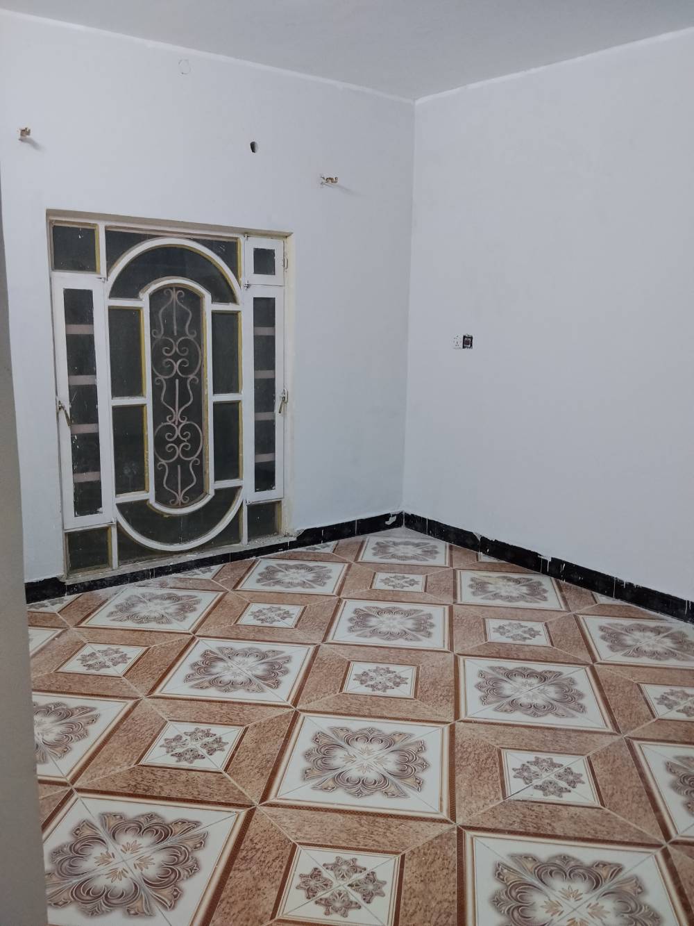 بيت طابقين • القبلة حي الجامعة • فارغ