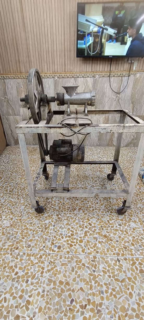 عندي هاي المثرامه للبيع حجم 32  السعر 400 الف بغداد  هاتف ***********
