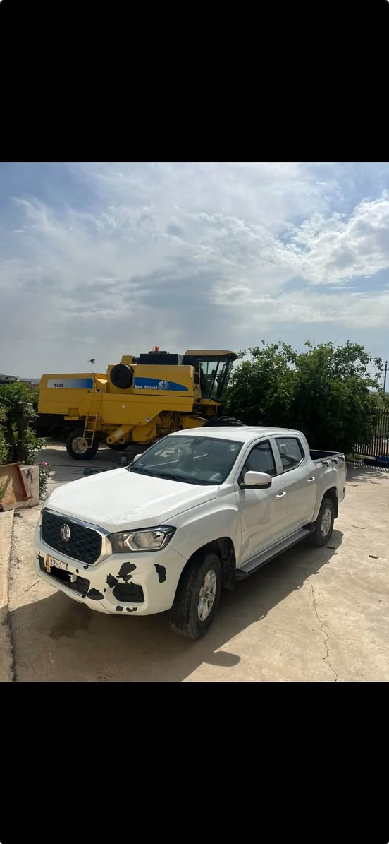Mg t60 مۆدێل ٢٠٢٤ دەبل ئەکسل سفری شەریکەی هەولێر بێ بۆیاخ و ساردە کوت تەنها یەک بست تەعدیلی گەرمی هەیە لە بۆنیتی بێ دەعم تەنها شتی بەر کەوتوە درعی پێشیشی نەگرتوە بـیەک قۆبی بچوکیشی هەیە باقی هەمو قەلبی بەشەرتە تەنها ٣٤ هەزار رۆیشتوە و گێر و مەکینەو ئەسلی بە شەرتە سیستەمی غازی ئیتاڵی لەسەرە بە ٥٠٠$ کڕاوە و تانکی ١٠٠ .لیتریە  نرخی قفل قفلی ١٤٨ وەرەقەیە لە هەولێرە ژمارە موبایل ***********
