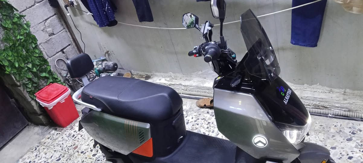 جسلام عليكم دراجه GARAW موديل 26 حديث فول مواصفات مزوعه مواصفات سعر مليون و400 و بيها مجال شراي اتصل *********** بي واتساب ملاحضه مكانها بغداد الجديده موو تخابرني محافضات و بلخير تكلي هاا بعيد عليه اقره المنشور و اتصل
