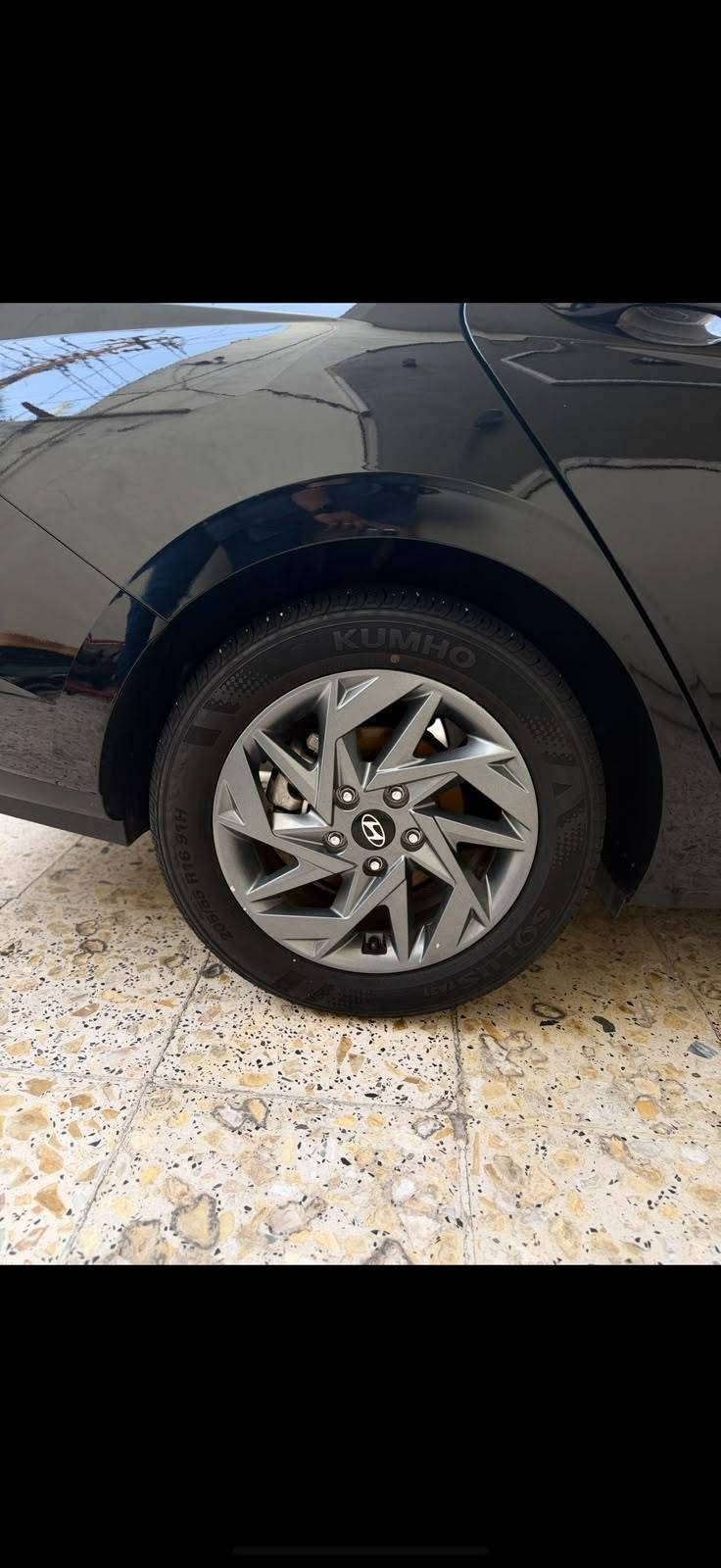 لا توجد تفاصيل

نص مكتوب في الصور:
- BIDCARS