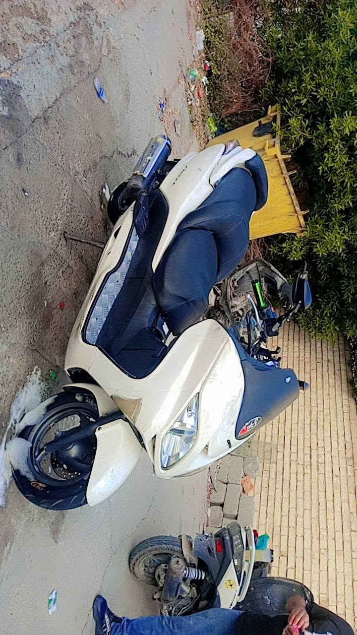 سلام عليكم فورزه 08 للبيع دراجه شغاله نكره سلف 
كهرباء شغلله كل نقص مابيه سعره 1250 وبيه مجال  ***********@ اليرموك اربع شوارع
