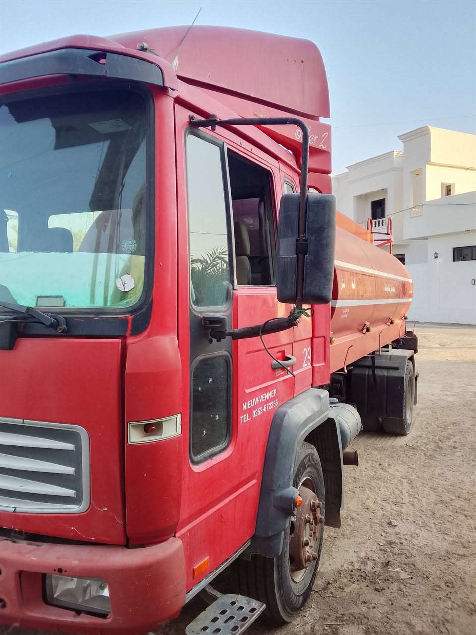 للبيع  VOLVO   موديل 2005 رقم اربيل بسمي  شغال تخم تأثير جديد مناقصه أي شي بس تشغل وتطلع  العنوان الانبار الرمادي  حصيبه الشرقيه السعر 11 او بي مجال الاستفسار الاتصال ع  ***********
