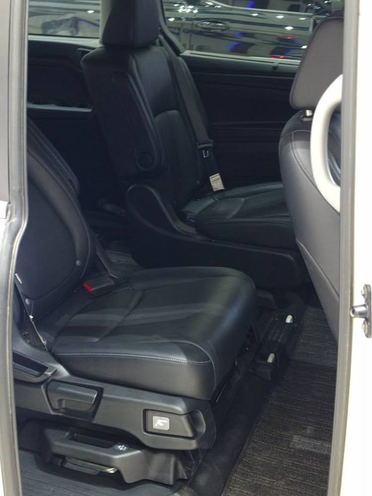 Honda Odyssey 2023 
حادث بسيط جدا سعر ٢٧٥ ورق ماشي ٣٧ الف كم 
*********** السليمانية, العراق
