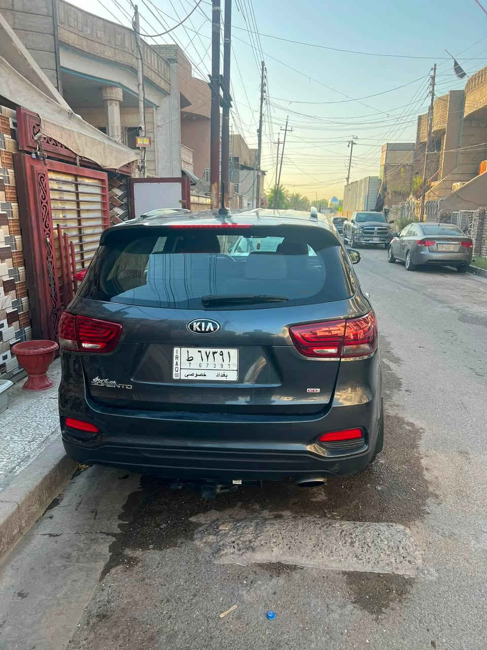 سورنتو وارد امريكي 20 محرك 4 جي دي حادث من امريكا جهة العبري بيها حالوب قبل سنتين جاهزه من كل شي  محرك والكير والتبري والصدر  135 وبيها مجال مكاني بغداد البلديات ت***********
