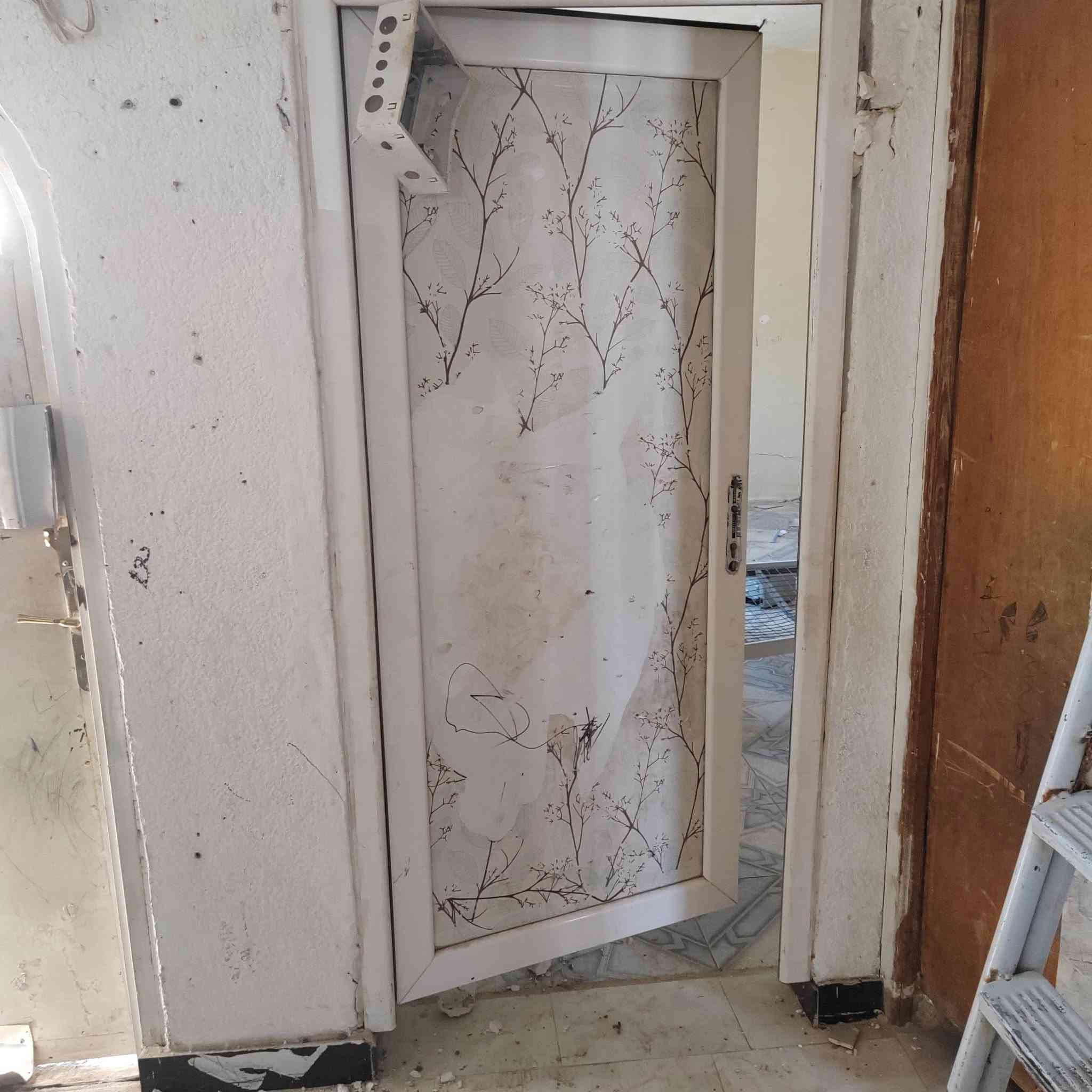 السلام عليكم من رخصة الادمن
ابواب pvc عدد ٥ مكتوب قياسهن بقلم رصاص عليهن
وعندي شباك pvc طلاكتين متر في متر
للاستفسار مراسلة الخاص او الاتصال على الرقم ***********
كربلاء المقدسة
