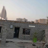 يوجد بيت البيع المساحه ثلاث ميه البيت بلوك سقف سندويج العنوان كوت اليو...
