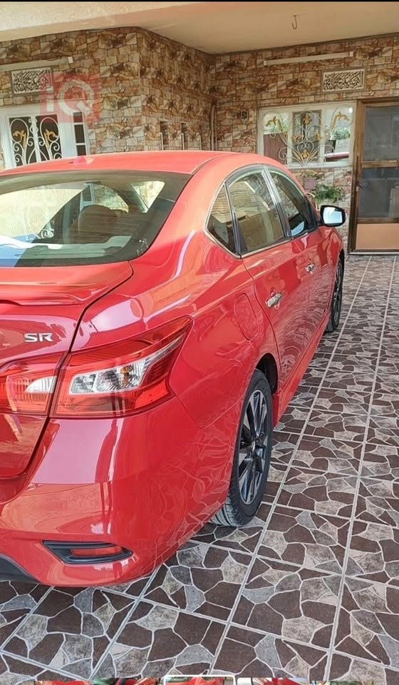 للبيع نيسان سنترا فئة ال ((SR)) اعلى فئة السيارة جديدة على وضع الشركة كما موضح بالصور ،، للاستفسار اكثر  الاتصال على الرقم ***********
