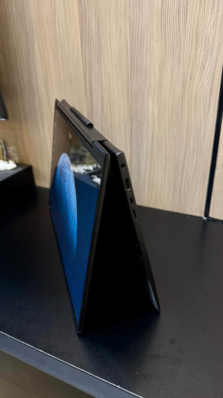 Laptop Dell inspirone 7591
🔹 المواصفات:

* ✅ المعالج: Intel Core i7 الجيل العاشر
* ✅ الرام: 16GB DDR4
* ✅ التخزين: SSD Samsung أصلي 512GB
* ✅ كرت الشاشة: NVIDIA GeForce MX250
* ✅ الشاشة: 15.6 إنج 4K UHD Touch تدعم اللمس
* ✅ 2 in 1 ينقلب 360° ويشتغل كتابلت
* ✅ القلم الأصلي الخاص بالجهاز موجود
* ✅ كيبورد بإضاءة (Backlit)
* ✅ بصمة + كاميرا + واي فاي + بلوتوث
* ✅ الجهاز نظيف جدًا وما بيه أي أعطال أو مشاكل، جاهز للاستخدام.

📚 مناسب للدراسة، الجامعة، البرمجة، التصميم، المونتاج الخفيف، والرسم باستخدام القلم.

💰 السعر: (675,000 وبيه مجال بسيط  )
📍 الموقع: (شارع المغرب فرع مستشفى المؤيد )

للاستفسار أو التواصل خاص.
او على الرقم ***********
