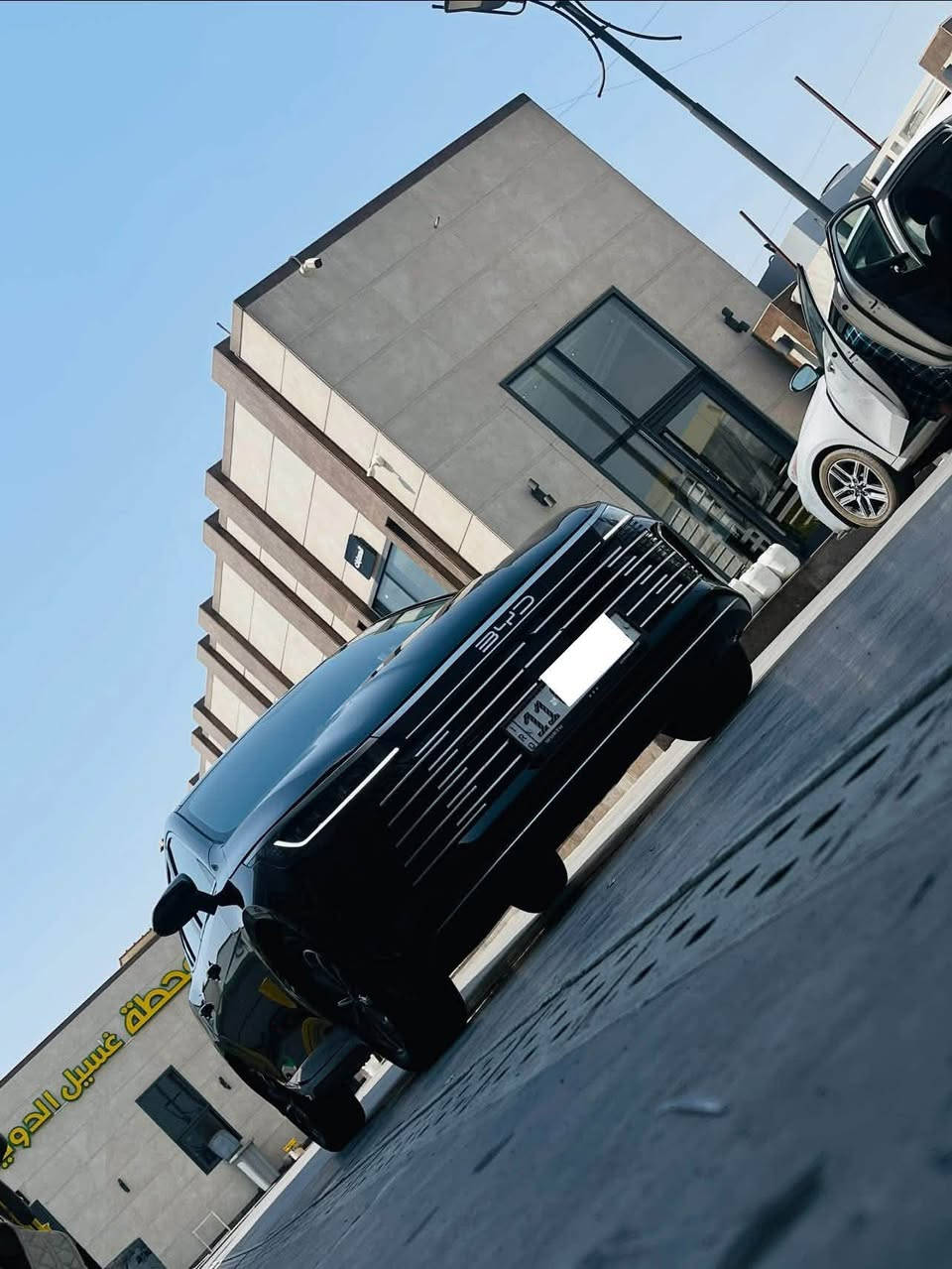 السلام عليكم 
BYD للبيع موديل 2025 لون الأسود الملكي السياره مكفوله ممشاها 3000 كم جديد جداً السياره كارت + بصمه مغلفه ارضية اكياس الكشنات البلاديه لصقة الشاشه برايفسي  شاحنتها غير مستخدمه السياره بحالة الوكالة مكانها بغداد العامرية 
السعر 19 مليون ونص 
للاستفسار للاتصال ***********
