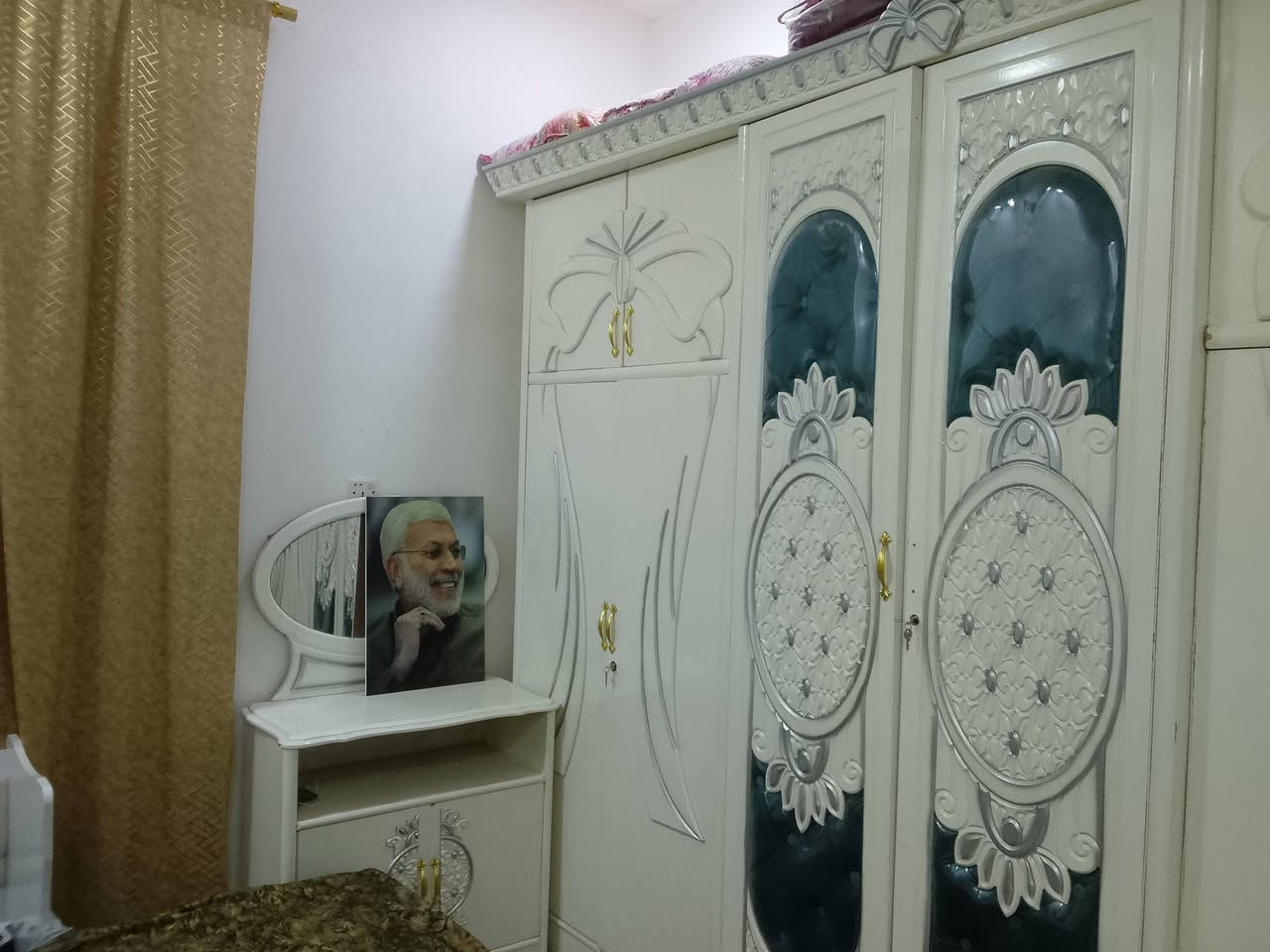 السلام عليكم غرفه صاج عراقي تصميم تركي مستعمله للبيع ام 6مع ملحقاتها كامله نظافه فول السعر 900اوبيها مجال حك الجيه مكاني بغداد حي اور الرقم موبايل *********** وتساب
