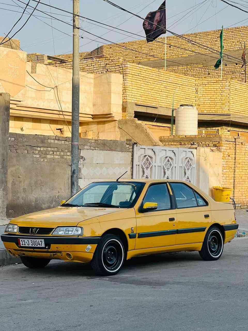 سلام عليكم عندي بيجو لميس سياره خير من الله السياره تخم تاير جديد صبغ وياله لسياره گبل للشارع ما ناقصهه شي صدر جديد منضمون غاز السياره جديده ما متواجد خاص ***********
