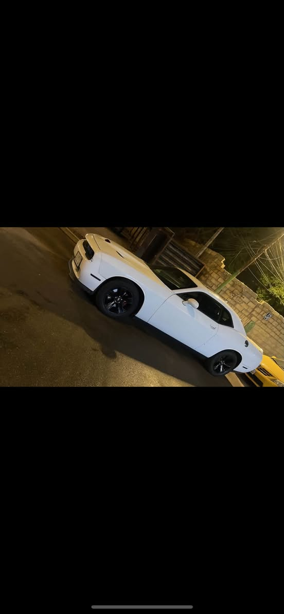 السلام عليكم
🚘: دودج جالنجر  (Dodge Challenger SXT)
🌟 الفئة: SXT PLUS (فول مواصفات للأخير 1/1)

المودييل 2018
سرقه 
بدون لغد ولا شاصي 
​بدون ايرباك 
صور الحادث مرفقه مع صور تقرير 
​💰 السعر: 178
📍 الموقع: بغداد/ الطوبجي 

***********
