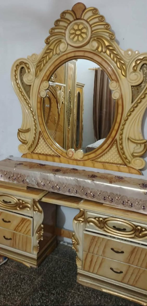 غرفة اخشاب صاجيه صناعه عراقيه
مع كاونتر
و كنتور الاستفسار عل رقم ***********
