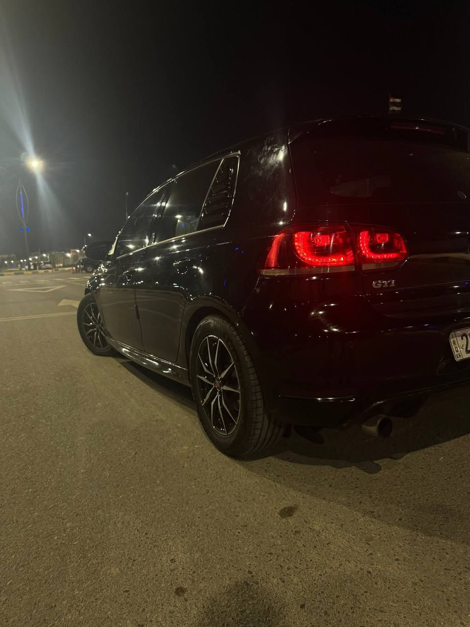 كولف GTI MK6  رقم اربيل
موديل : 2011 
مكينه : TSI توربو 2000
كير 6 نمر DSG 
ضرر جمالغ امامي صبغ فقط 
السياره كامله - طخم صدر جديد- اربع تايرات و اربع اوياله جدد 
شفتات  نمر + السياره كير توماتك 
تبريد ثلج 
فتحه سقف تحكمات استيرن شاشه كبيره
هزه او رقم  جديده 
————————————-
السعر : 90$ 
الرقم للتواصل : ***********
