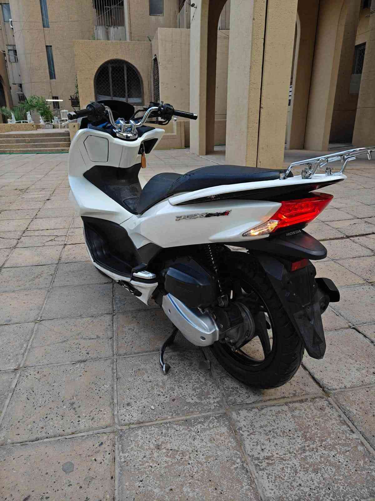 PCX • جيل ثاني • ١٥٠