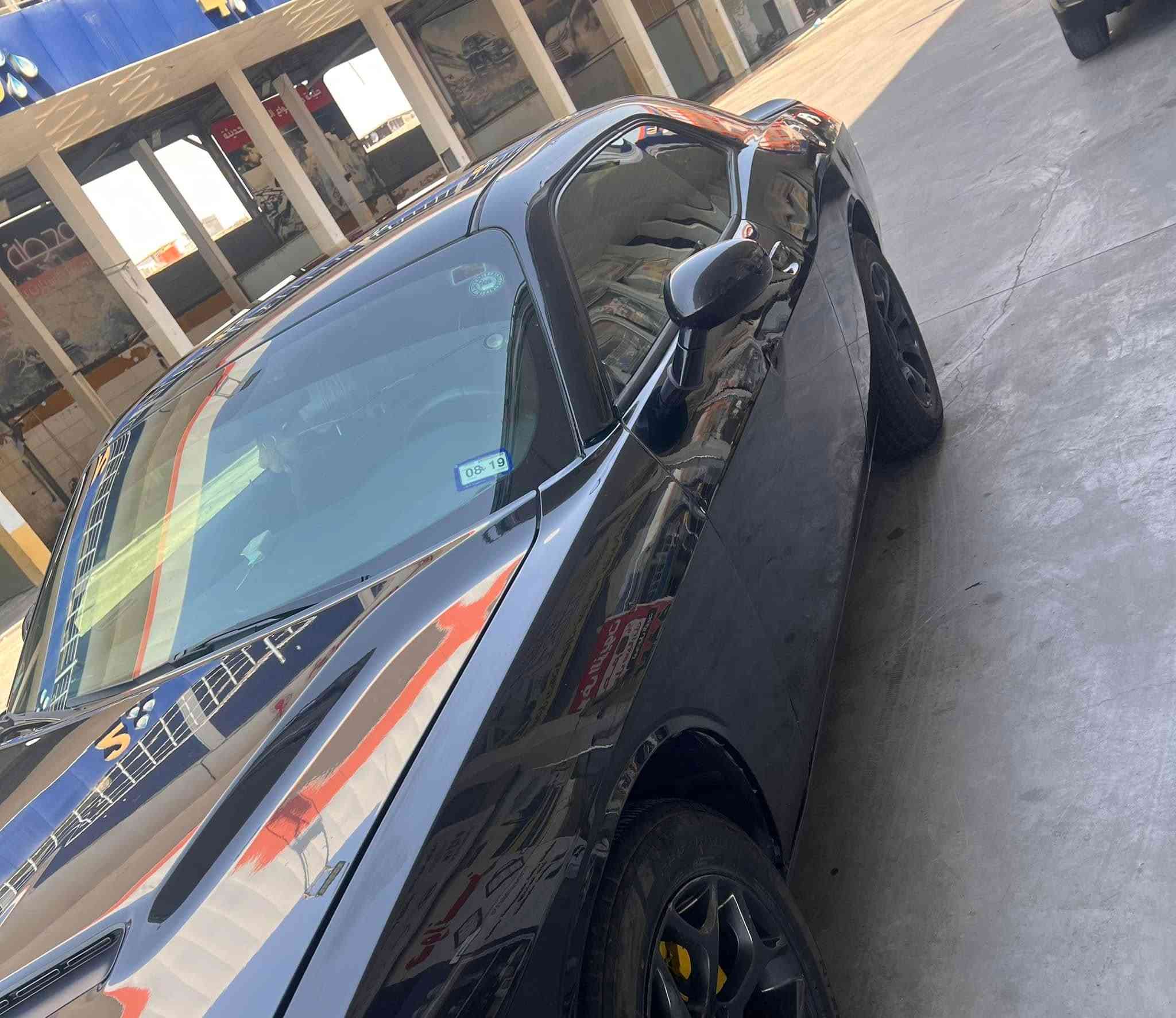 جالنجر ١٦

٦ سلندر

رقم اربيلي سنوية منتهية 

مكان السياره بصره

حادثها بارد شبر باب السايق والجاملغ بارد فقط بدون تبديل 

مستعجل شراي للاستفسار ***********

السعر ١٣٠ ورقة
