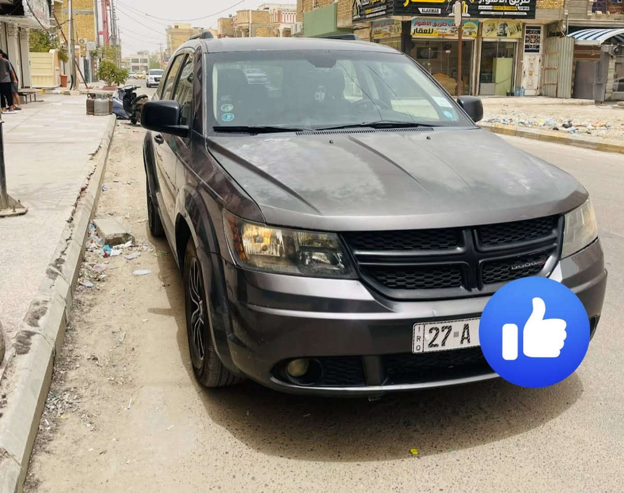 جورني٢٠١٨ للبيع
٤سلندر محرك ٢٤٠٠ مكفول

قطعه تبريد وحدة

تخم تاير جديد 

تبريد ثلج جديد 

سيارة نظيفة وجاهزه

رقم ذي قار انكليزي حرة بأسمي تحويل ثاني يوم 

مكان السيارة الناصرية

صور الحادث موجودة

هاتف ***********

السعر109مناسب جدآ
