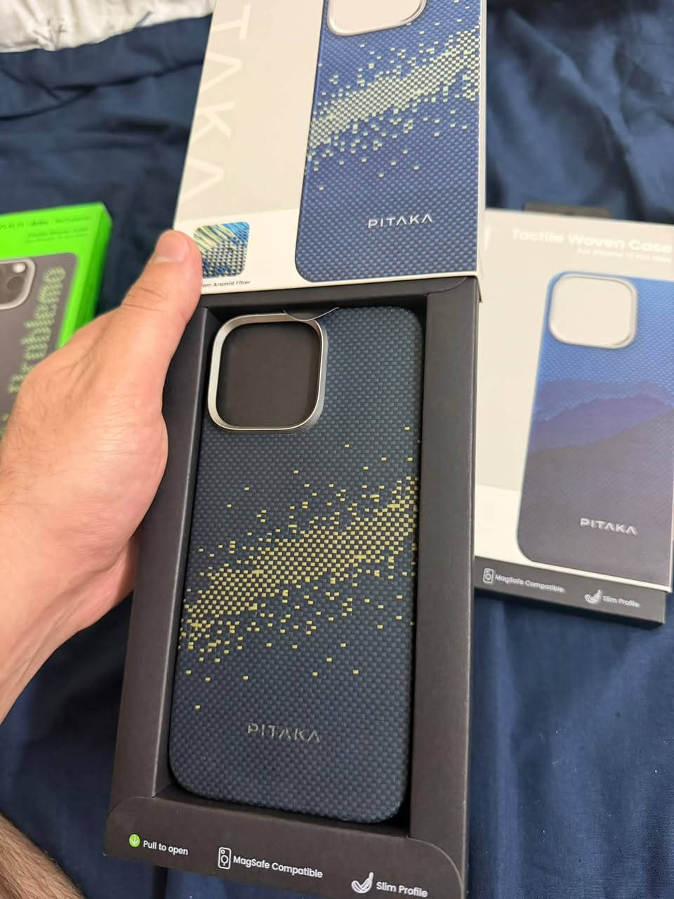 السلام عليكم ..
كڤرات كاربون فايبر اصليه مال شركة Pitaka
لجهاز الـ iPhone 16 Pro Max
5 قطع جديده ..
فقط اول ثنين مستخدمهن قليل كلش..
البقيه اصلاً ممكعدهن عالموبايل،
للبيع كلهن شلع بسعر مناسب،
المستخدمهن يعرفهن شنو وشكد اسعارهن..

للتواصل خاص او واتساب
وهذا رقمي :
***********

