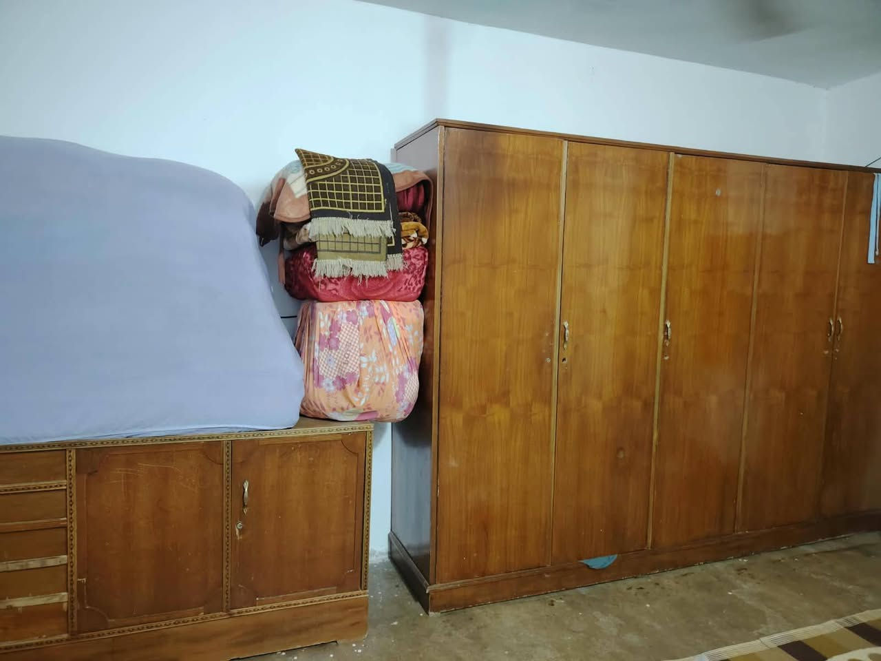 🏠 بيت للإيجار في الجولان

📍 الموقع: الجولان – خلف جامع المعاضيدي

🔹 بناء قديم
🔹 غرفتين
🔹 صالة
🔹 كراج واسع يفوت سيارتين 🚗🚗

💰 سعر الإيجار: 250 ألف فقط بالشهر

📞 للاستفسار:
***********
