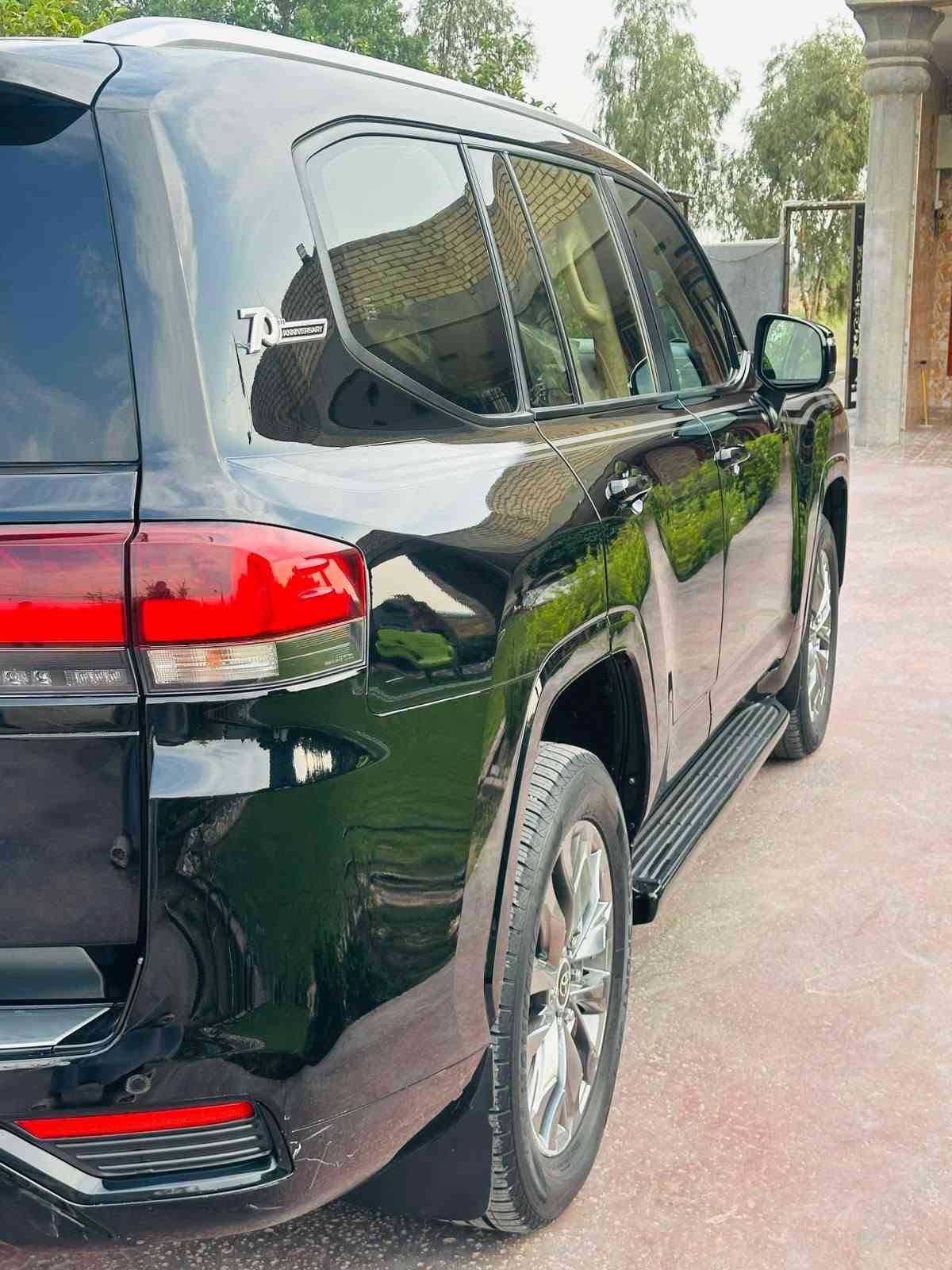 لاندكروز GXR • موديل ٢٠٢٢ • رقم بغداد