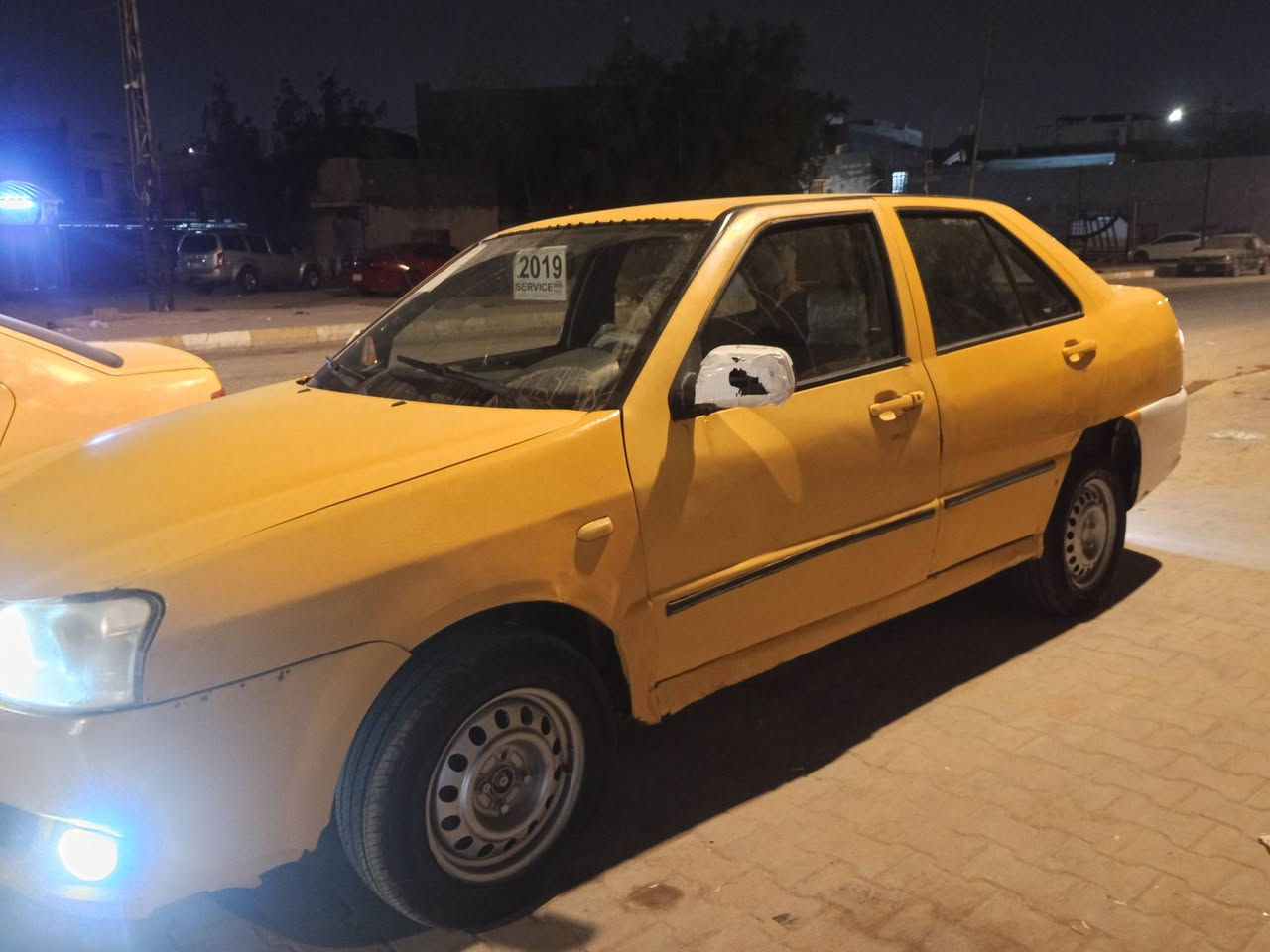 السلام عليكم سياره شيري كوين موديل 16سياره جاهزه للخير كلش رقم دياله سياره راعيهه ما اندله سياره عندي بيهه وكاله خاصه ومستمسكات الولد بيهه جاي اسوي مكاتبه وطلع بيهه شرط ترايك لبغداد وترجع اكفلك ياهه عشاير السياره   حداده فول تخم تاير صار سبوع من شاده الله شاهد تبريد بس الوجه مال الكمبريسر فقط تبريدهه ثلج كلش وحق الحسين سياره خير من الله شوفت عينك كهربائيات كلهه شغاله 
سعر 25وبيهه مجال السياره مال جناي بس حتاجيت وريد ابيع 
رقمي ***********
