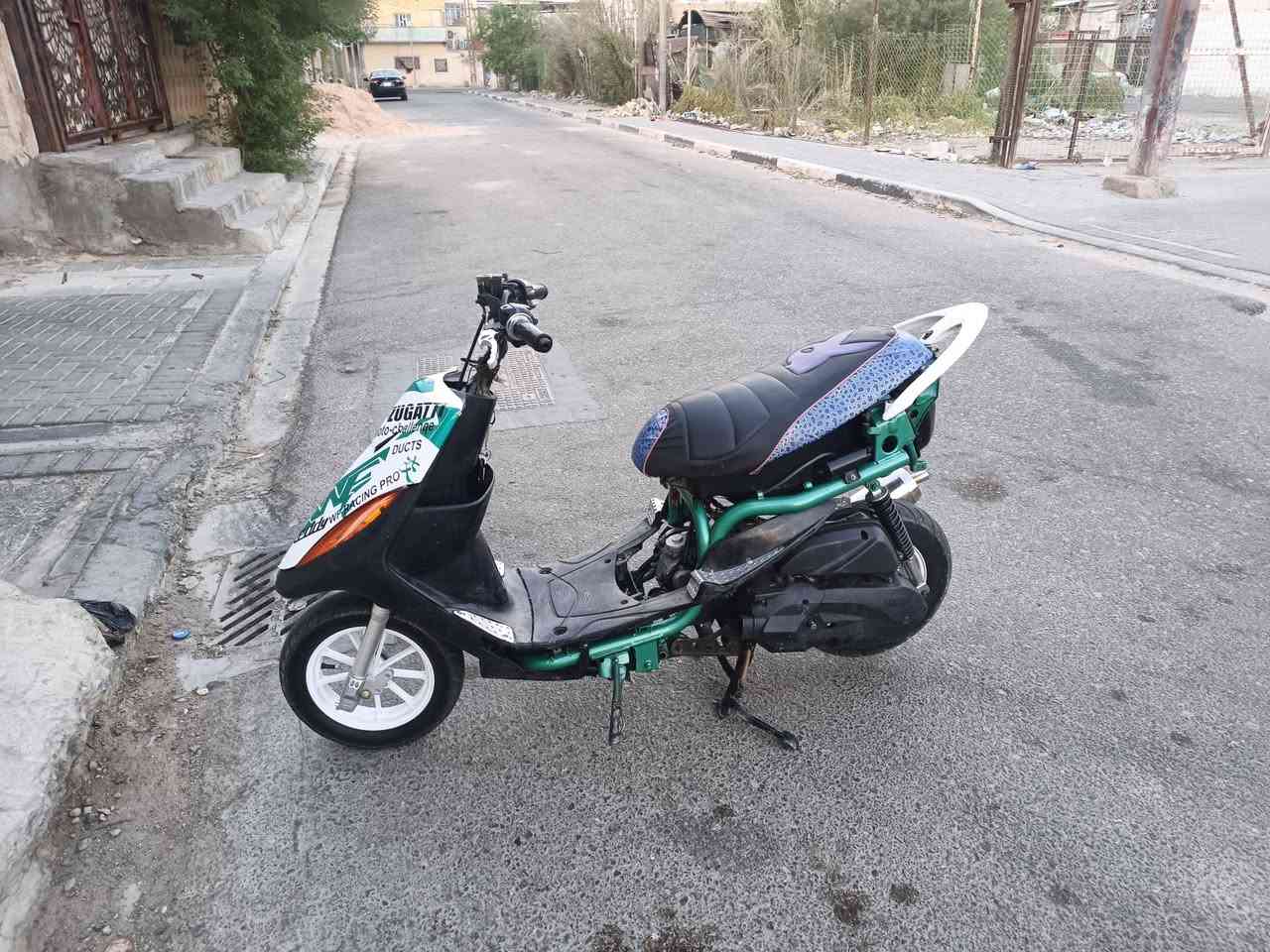 للبيع او مراوس
دراجه كامله ماناقصه اي شي ستوه كملته 
تجي تشغل وتطلع دراجه من اكلك هاون صدك هاون
كامله من كلشي ودهن كله امزويل
سعر خاص وتفاصيل اكثر
***********
