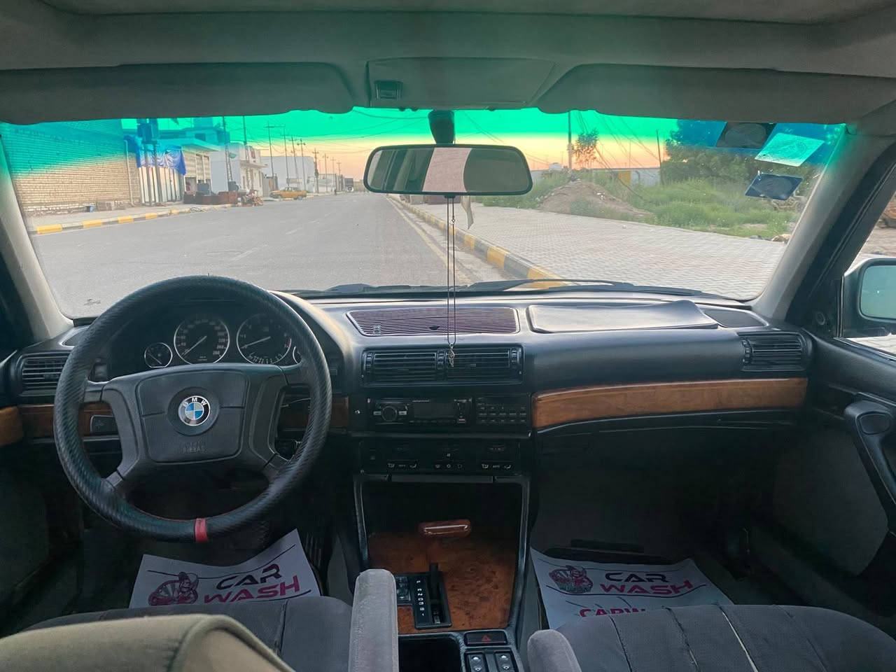 السلام عليكم

Bmw 740 موديل 1993 للبيع

رقم بغداد الجديد مشروع وطني سنويتها لل٢٧ وهزة ما خلصانه 

صدر امامي خلفي جديد 

مكينة وگير كفالة 

كشنات كهرباء فتحه سقف

مكانها واسط العزيزية 

السعر 50وبيها مجال بسيط

للتواصل ***********
