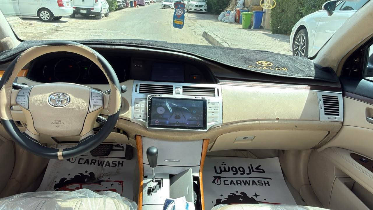 افلون ٢٠٠٦ محدثة ٢٠٠٩ حادثها نص قبغ الصندوك وجاملغ مصبوغة صبغ عام كشنات جلد والامامية كهرباء داخل بيجي فتحة السيارة جاهزة محرك وكير وصدر وتخم تاير وتبريد رقم بغداد انكليزي مداور ثاني يوم السعر ٩٠ وبيها مجال بسيط  للأستفسار *********** مكاني بغداد حي القاهرة
