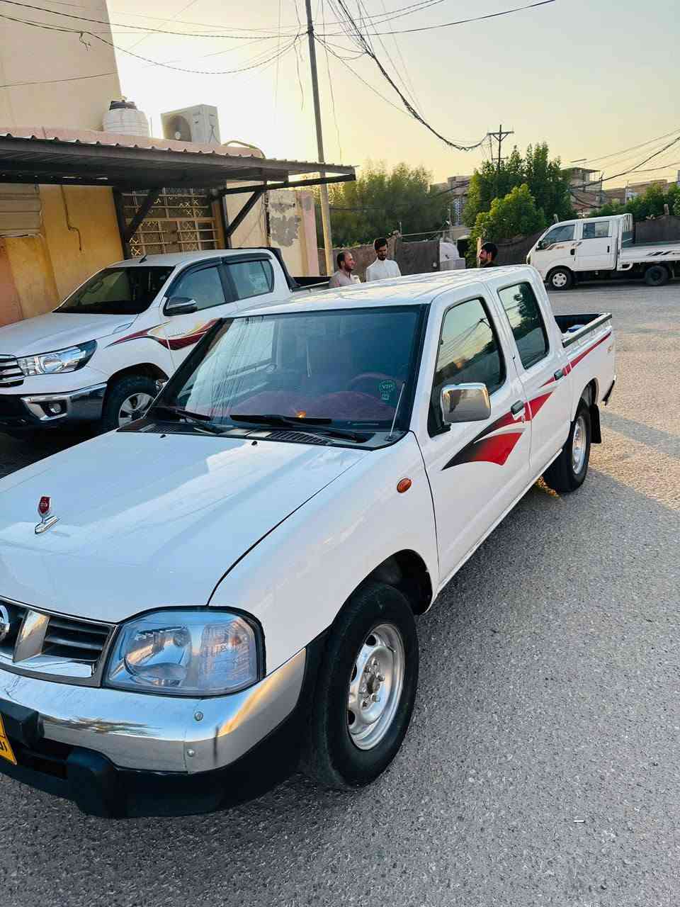 نيسان 13 رقمه ادهوك بيه جاملغ وبنيد بدون دواخل وحالوب بالقمار شويه متوازي الشراي يتصل عل رقم *********** السعر 90
