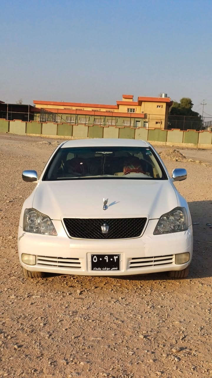 سەرەتا بەناوی اللە
TOYOTA CRAWN 
کۆد کراوە بەس بارکۆدی ماوە 

سەیارەکە ساغە 

دوو پارچە یابان سۆنەریم داناوە 

شاهینە  مۆدێل 2007

ساج مەلەکی ناو زەرد

یەک پەردە 

سێ دوو گمە

مەکینە 180 گەورە بە بچوک

کامل کامل سێرڤەر کراوە

سەیارەی ماڵە سێ ساڵە لای خۆمە یەک دینار مەسروفی تیا نیە بەس سایەقێکی دەوێت لێی خوڕیت

86 و مەعمەلەیە برایانە ڕەحمەتی خوات لێی بێ موشتەری نیت تەلەفون مەکە شوێن کەلار

***********
