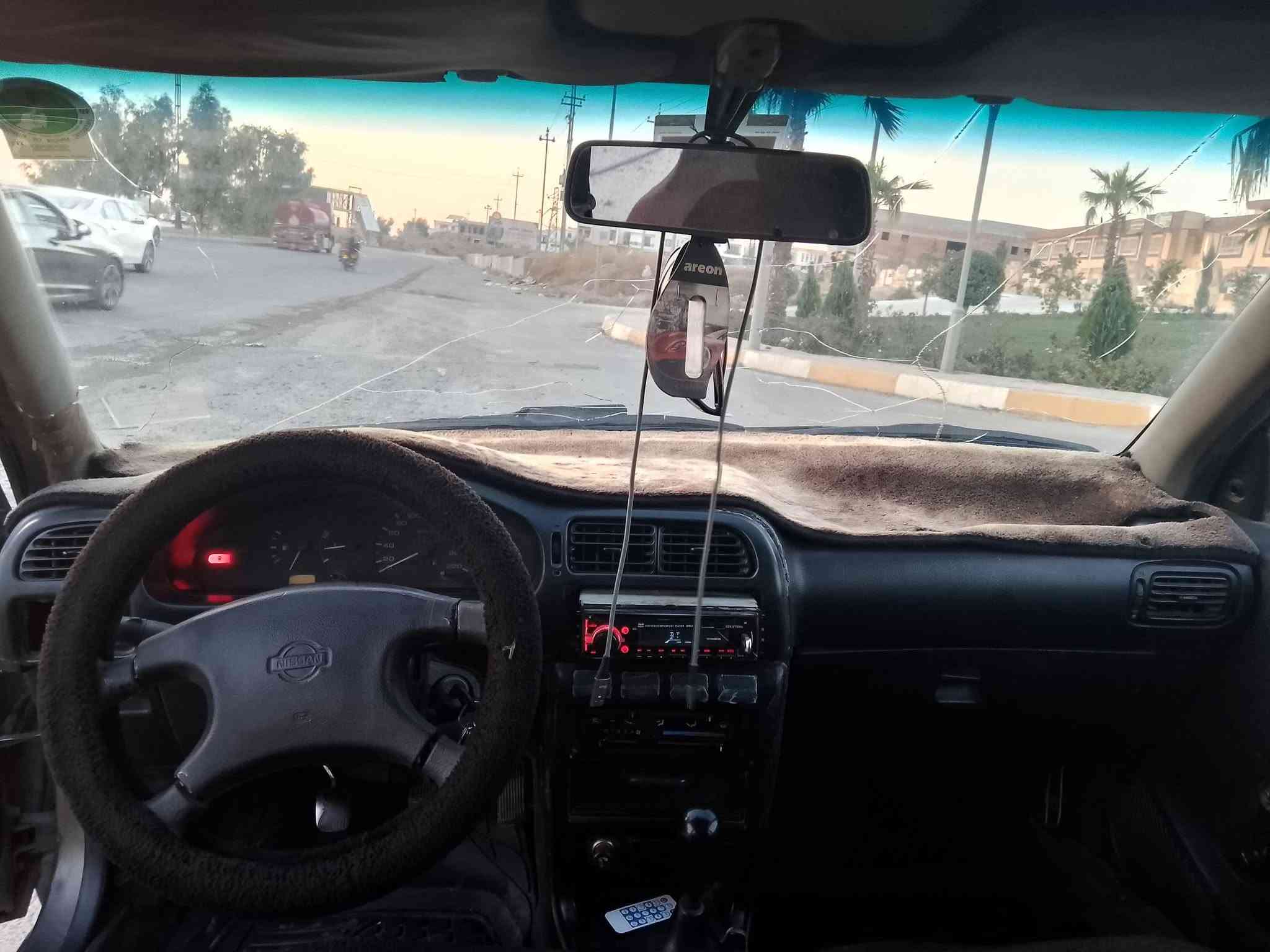 نيسان صني • ١٩٩٠ • مكينة جير زين