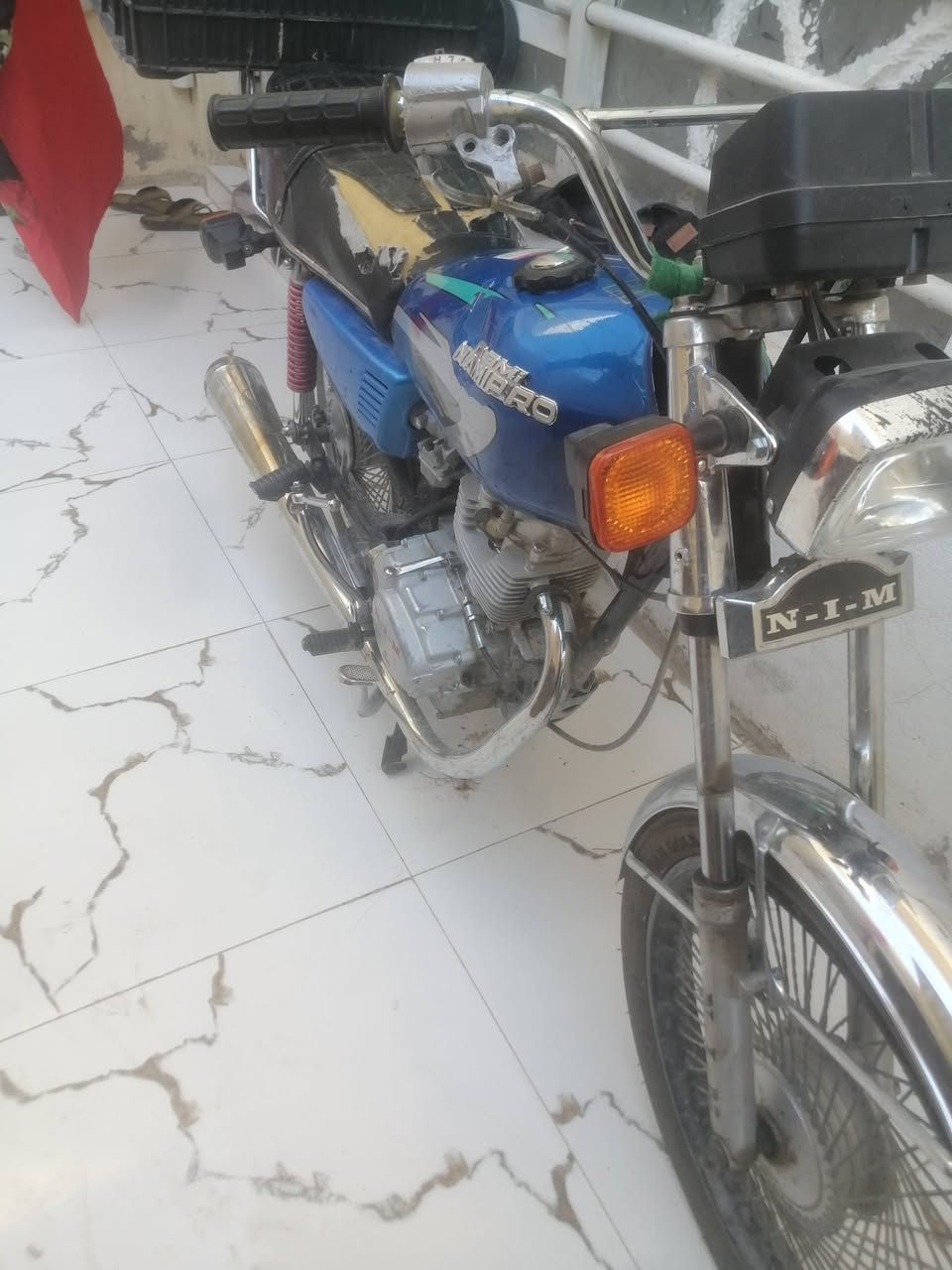 للبيع ربعه كير 🏍موديل 20
وراق سكنر 📄
السعر 340💵وبيه مجال 
العنوان النجف باب الخروج المطار ✈
رقمي 📱***********

