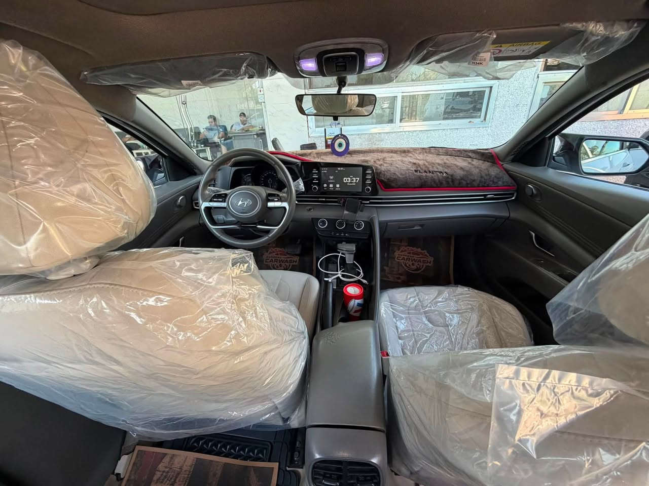 السلام عليكم النترا 2021 خليجي فول مواصفات رقم بغداد
المسافة المقطوعة : (56)الف km حقيقي

حجم المحرك: (2000) دوش 

اللون : ابيض 

الإضافات :  

شاشه دجيتل متصله بالكامل 

بصمة تشغيل 

بصمة ابواب  

تشغيل عن بعد

حساسات امامية وخلفيه

تحديد مسرب 

مدخلين شحن واوكس 

تبريد بيانو منفصل 

تشغيل عن بعد

دشبول لد بلادي الوان ​

إضاءة LED

ويل كب 

شاشة تحكم لمس

اندرويد اوتو

ابل كار بلاي

خرائط 

دخول ذكي

السياره مابيها اي نقص 
والسونار موجود 

$138 و بيها مجال بسيط 
مكان السياره بغداد الكرخ /الشعله
رقم الهاتف
موجود واتساب 
‭***********‬
