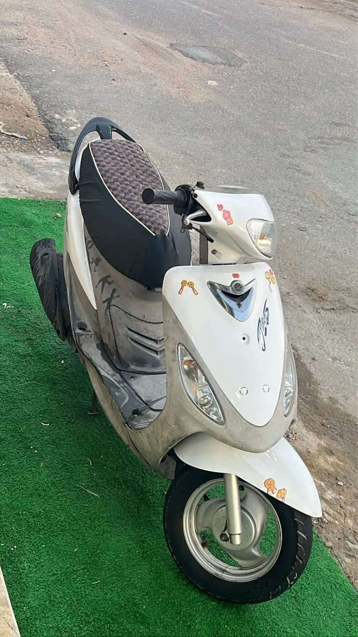 سلام عليكم درجة فحمه دراجة حلوة ونظيفة ما ناقصها شي مفتوحة فقط ولفات دراجة مكينة كلش ناعم نهضة ومشي كلش حلو كهربائيات كلها شغالة ￼ ‫ ‫￼ دراجة ما ناقصها أي شيء ￼￼ عنواني بصره حيانيه شارع السيد  رقمي سعر 650 وبيها مجال للشري رقمي ***********￼
