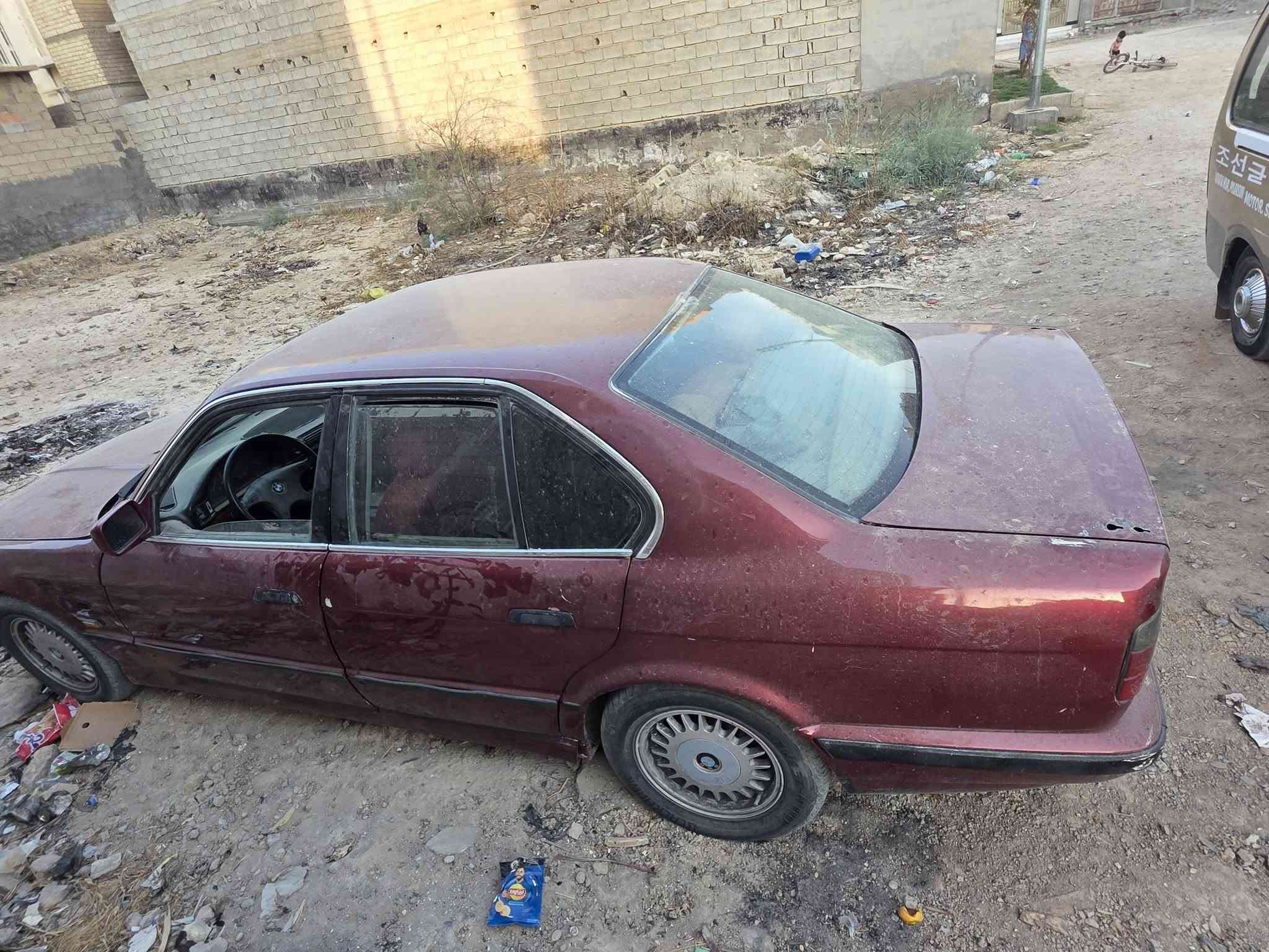 السلام عليكم
🇩🇪BMW 525
سنويه رقم بغداد دولي لل 31 تحويل شوكت ماتريد
مكينه مفتوح 25 جديده فقط الكير بي عطل ابيعلك كير كايم وكارت جام بس تبدله 
حداديه صدر كله جديد قبل شهرين من شديتهن
تخم تاير نصبتها حلوه السعر 29 وبيها مجال
***********
مكاني ديالئ بعقوبه
