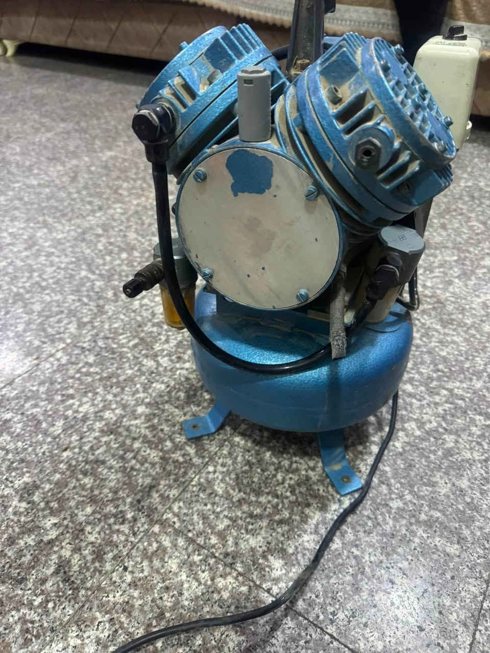 كمبريسر • كهربائي • ٢ بستم