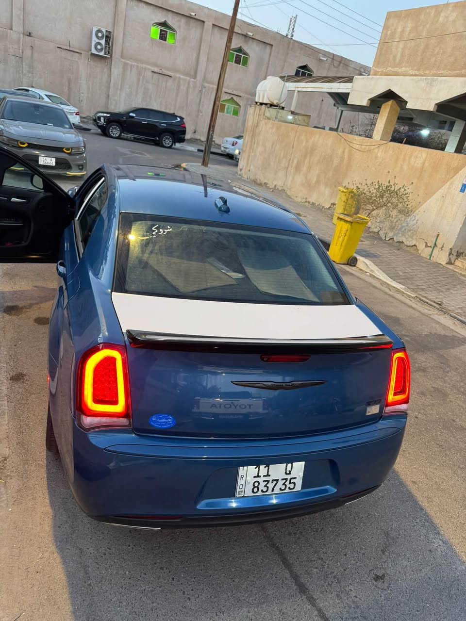 🚘 للبيع كرايسلر 300C موديل 2022
النوع: Chrysler 300C
الموديل: 2022
المحرك: 3.6 V6
السعة: 3600 C
اللون: بحري
* ربع الباب صبغ 
* الجاملق الامامي صبغ
* البابقي كفالة 

السيارة رقم بغداد بأسمي السيارة جديدة ونظيفة كلش
سعرها  $280 وبيها مجال 
للتواصل ***********
