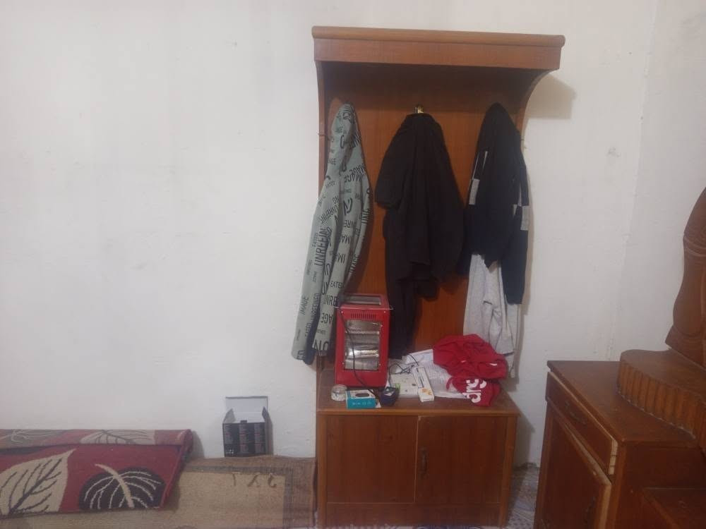 جربايه + زاويه نصيفات للبيع صفحات ملاته موجودات بس اني فاتحهن سبب البيع اريد اشتري غرفه كامله قيم بل يرضي الله وخذهن رقمي *********** عمارة, ميسان
