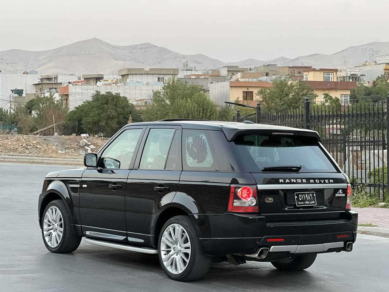 Range  rover 2013
قەپات مواسەفات
سڵاید
ناو قەیسی
کوشن کارەبای
کوشن خەزن
سوکان ڤۆلیۆم
مەکینەی بێ سۆپەر مەرخوب
بێچاڵ و بێ شوخت 
کۆد و بارکۆدیشی بۆ وەر گیراوە
ساردی نیە
دەعمی نیە
دەبڵی هەوای مەزبوتە
بێ تەقەو رەقە
***********
شوێن »سلێمانی السليمانية, العراق
