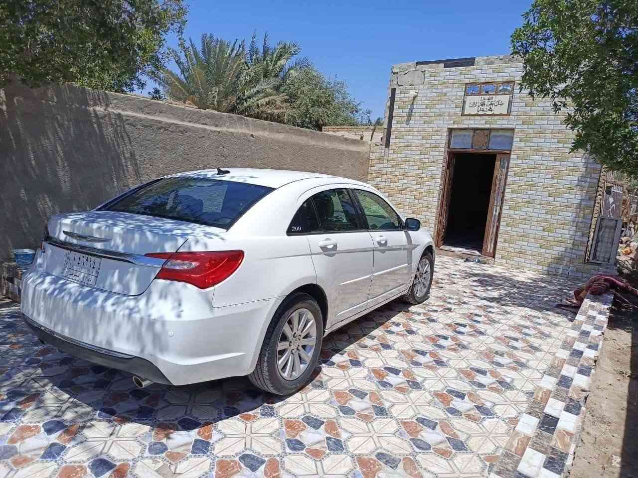 السلام عليكم
سياره للبيع c200
موديل 2014
تحكم ستيرن جهتين 
محرك 6 سلندر
حجم المحرك 3600
ويل كب
رقم ذي قار 
مكان الناصرية
السعر 75وبيها مجال***********
