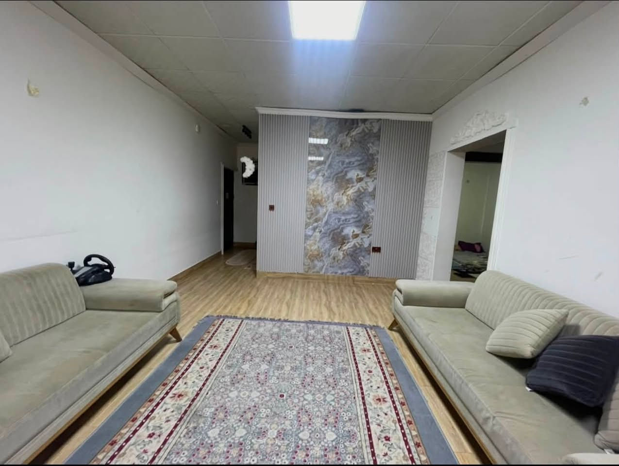🏠 شقة للبيع في مجمع الزهور السكني – بغداد / سريع محمد القاسم
🏢 عمارة D7  شقة 27
📐 المساحة: 80 متر
💸 واصل قسط 7 سنوات
سعر البيع: 45 مليون 
📞 للاتصال:
*********** / اتصال + واتساب
