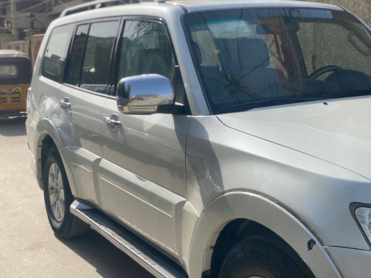 للبيع باجيرو حبتور ٢٠١٠ مكفولة كفاله عامة عدا رصعات بسيطة ١على ١ مواصفاته معروفه السعر ١٣٥للاتصال *********** ابو علي
